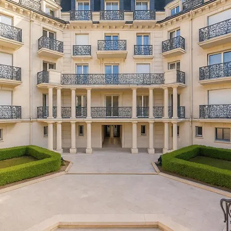 Premium 100 M2 Avec Jardin Prive Et Centre A 400 M * 多维尔